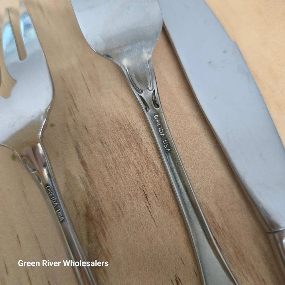Oneida‎ USA Arbor Rose True Rose Stainless Steel Pattern Flatware Set 5 Pieces